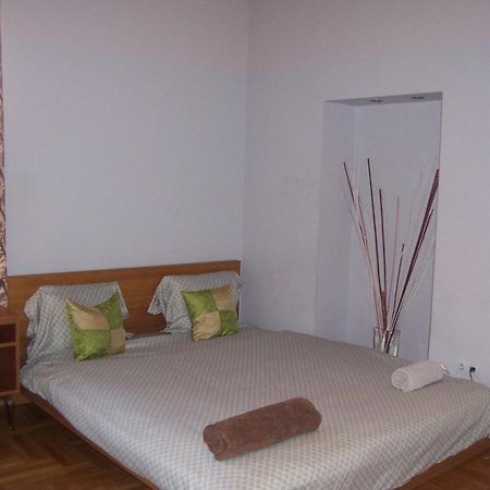 T & E Apartment Budapest Kültér fotó